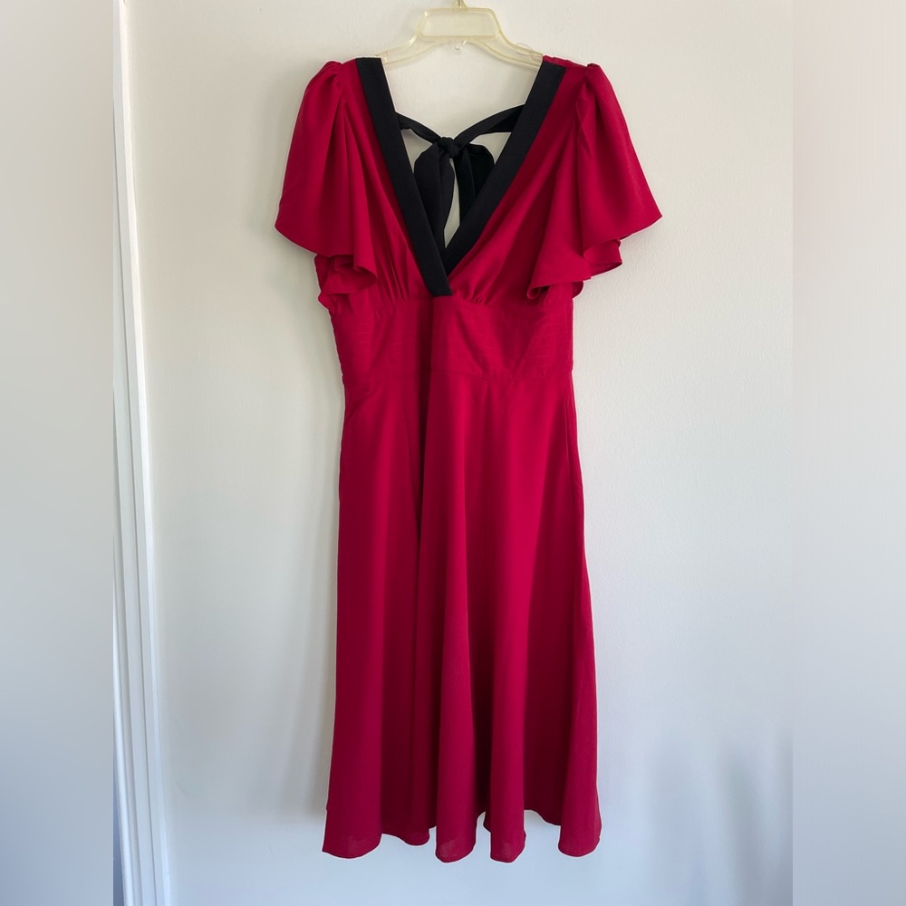 Unique Vintage size Large Red Dress